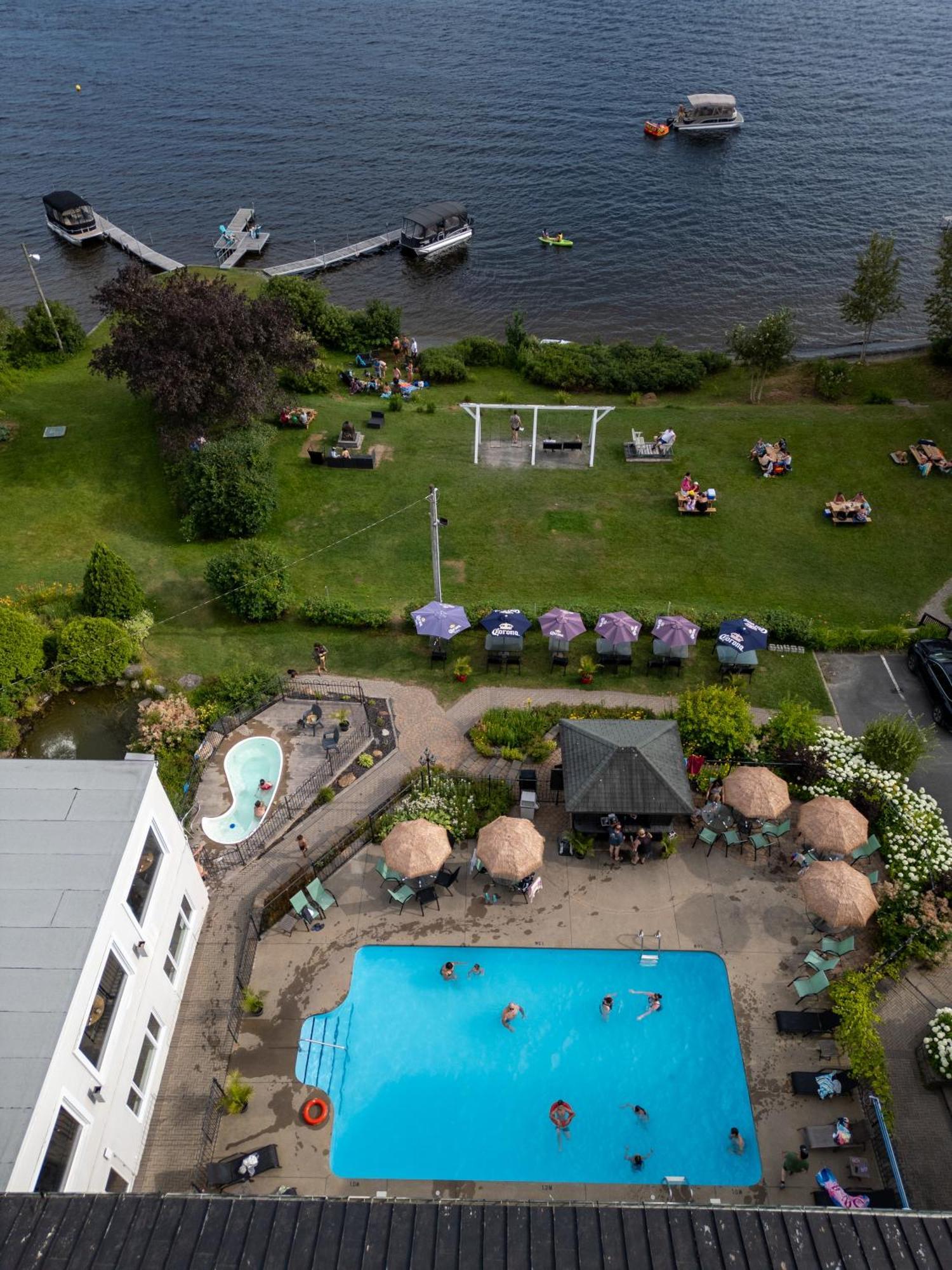 Manoir Lac-Etchemin エクステリア 写真
