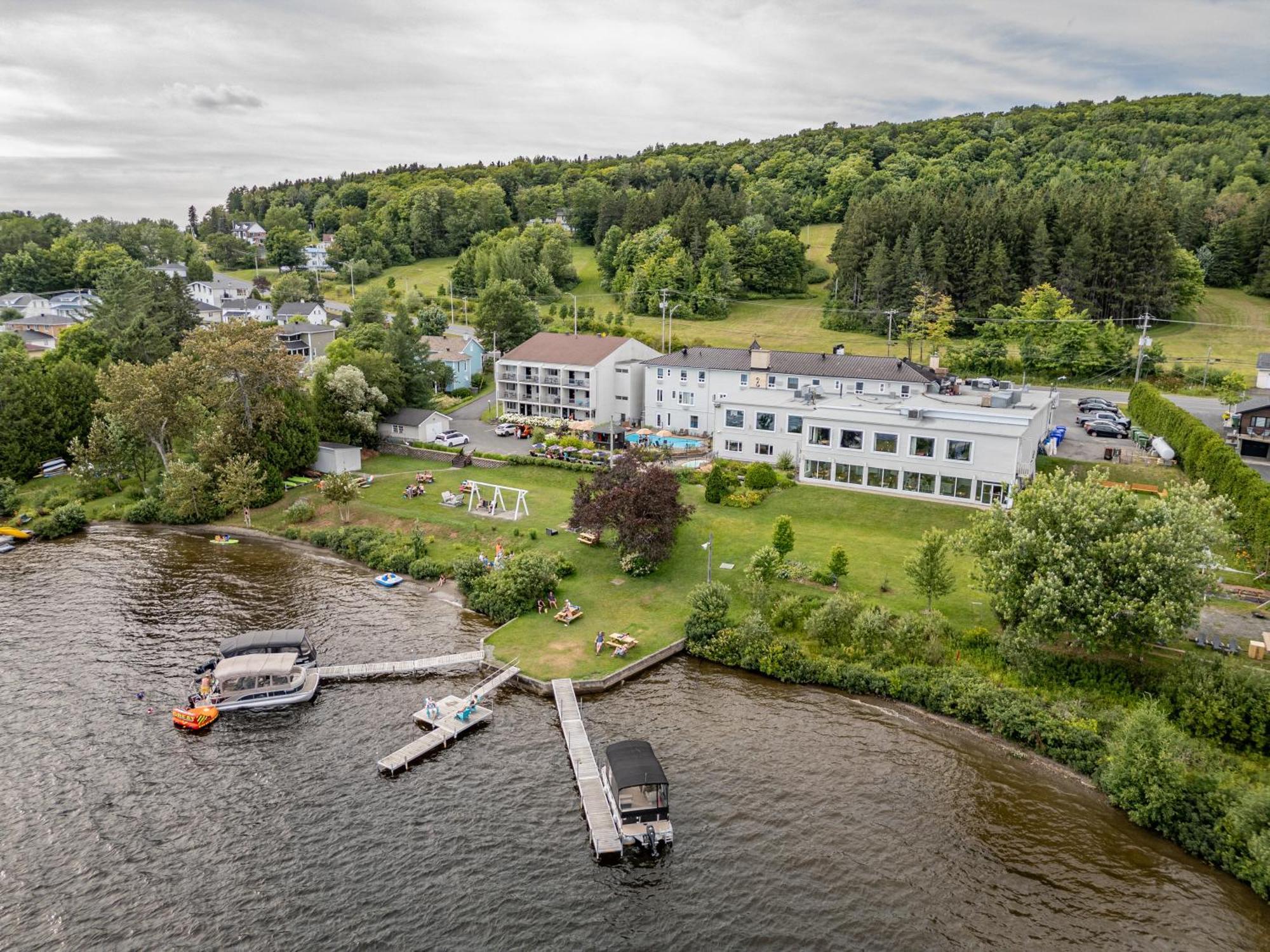 Manoir Lac-Etchemin エクステリア 写真